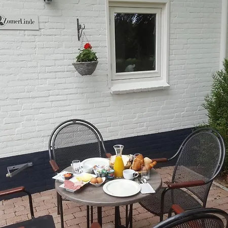 De Vier Linden Bed & Breakfast Vierlingsbeek