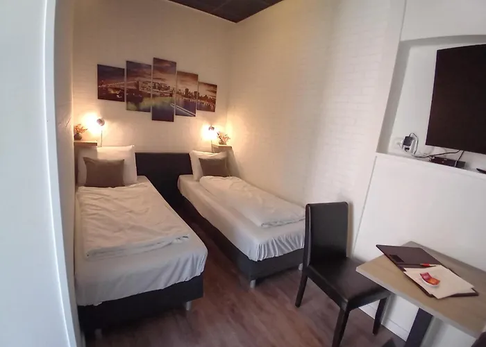 De Vier Linden Bed & Breakfast 3*